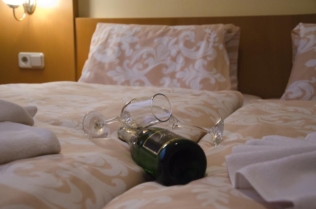 Hotel Zatisi Františkovy Lázně Стая снимка