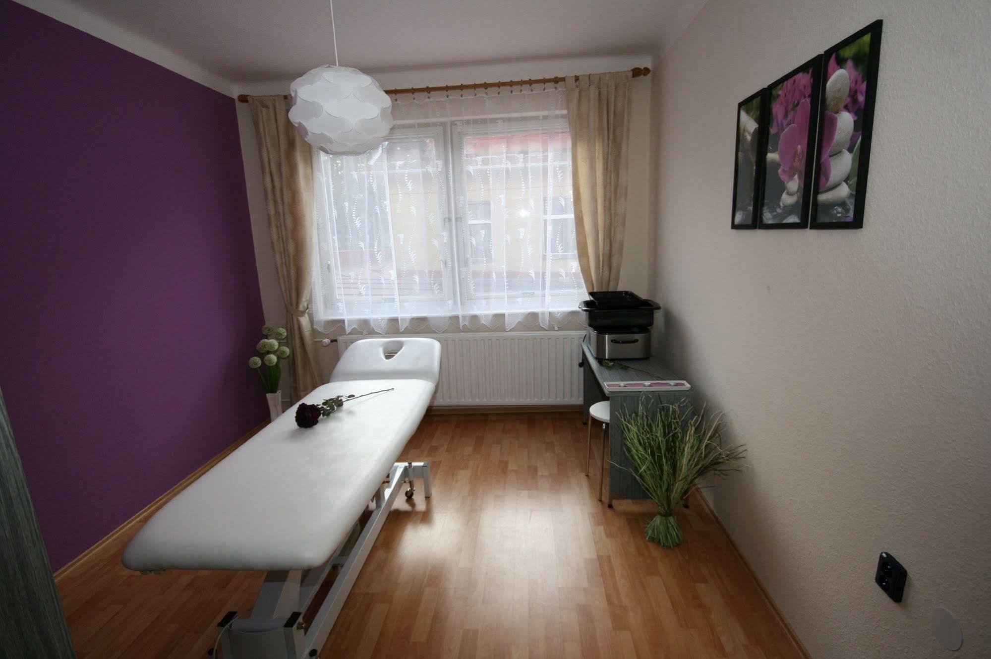 Hotel Zatisi Františkovy Lázně Екстериор снимка